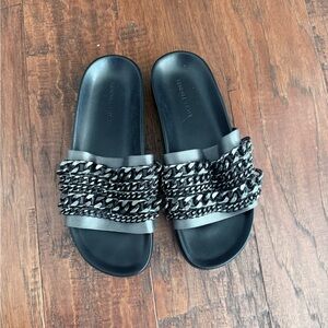 Kendall & Kylie Black Chain Detail Slides